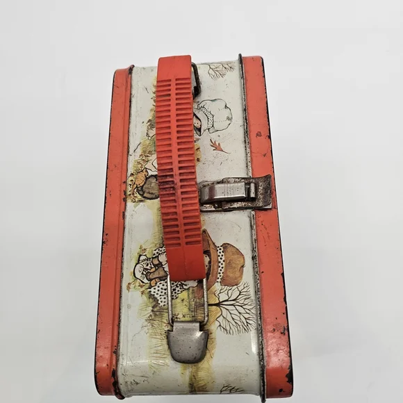 Holly Hobbie Vintage Metal Lunchbox & Thermos Set - Picture 10 of 14